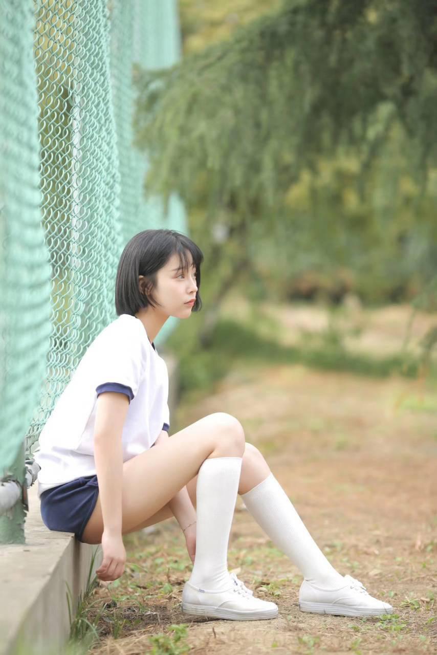 哈尔滨新下海嫩模空姐，待客如初恋